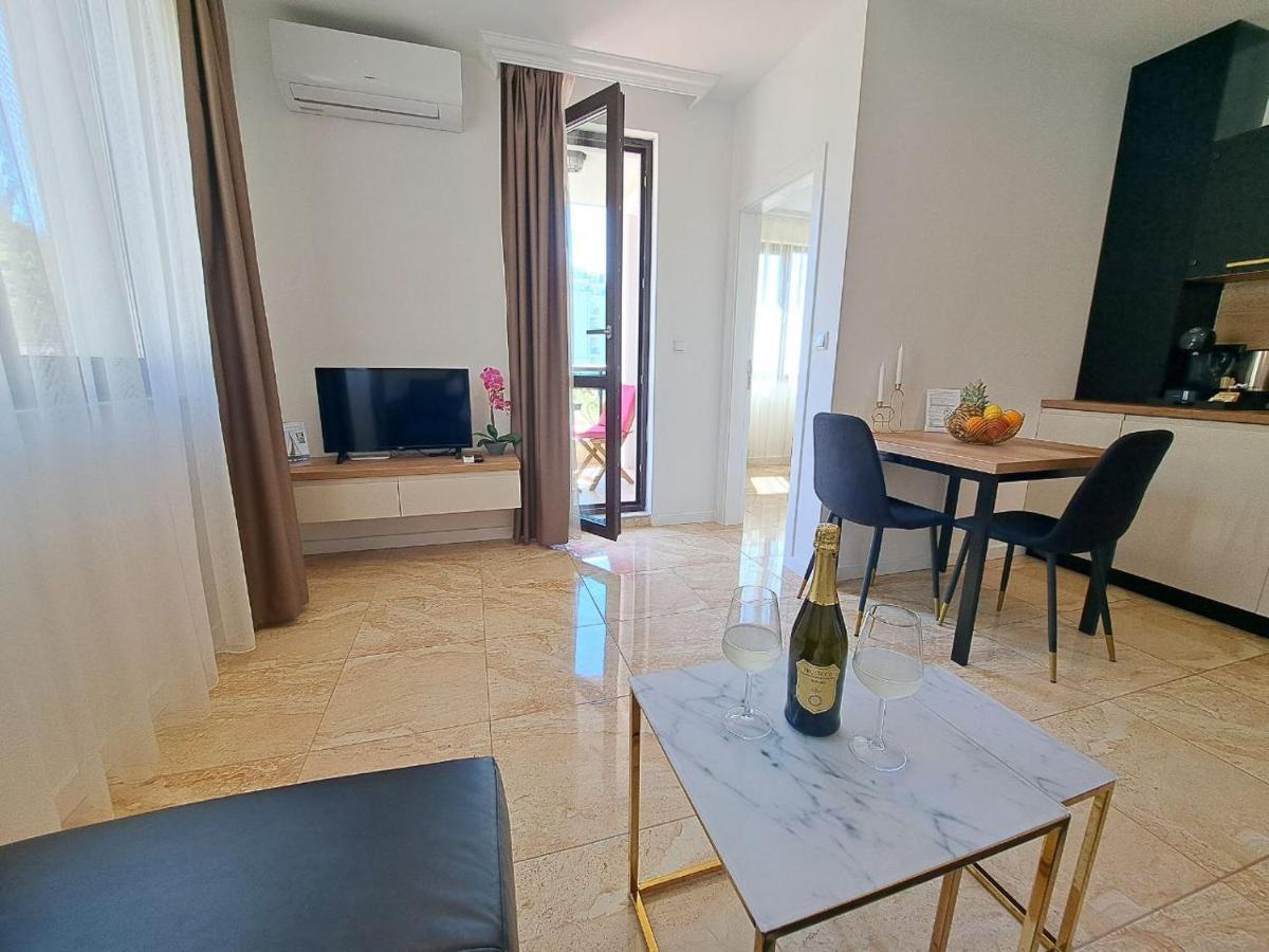 Onyx 2 Private Apartments Sveti Vlas Exterior foto